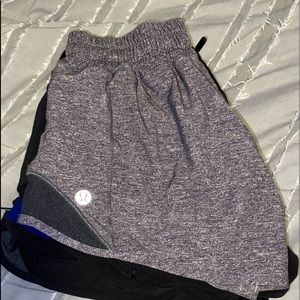 Lululemon Hotty Hot 2.5’’ Gray Shorts